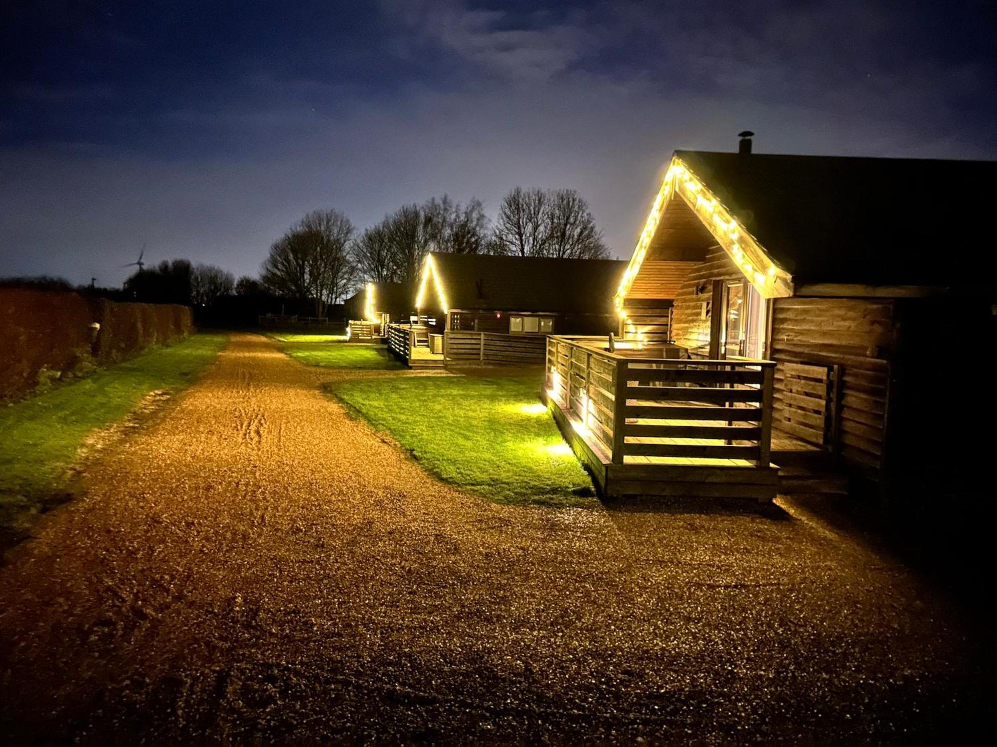 Fields End Lodges Doddington  Ngoại thất bức ảnh