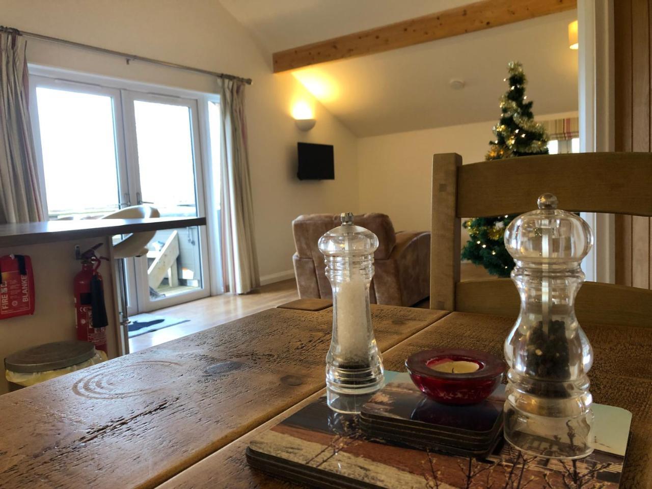 Fields End Lodges Doddington  Ngoại thất bức ảnh